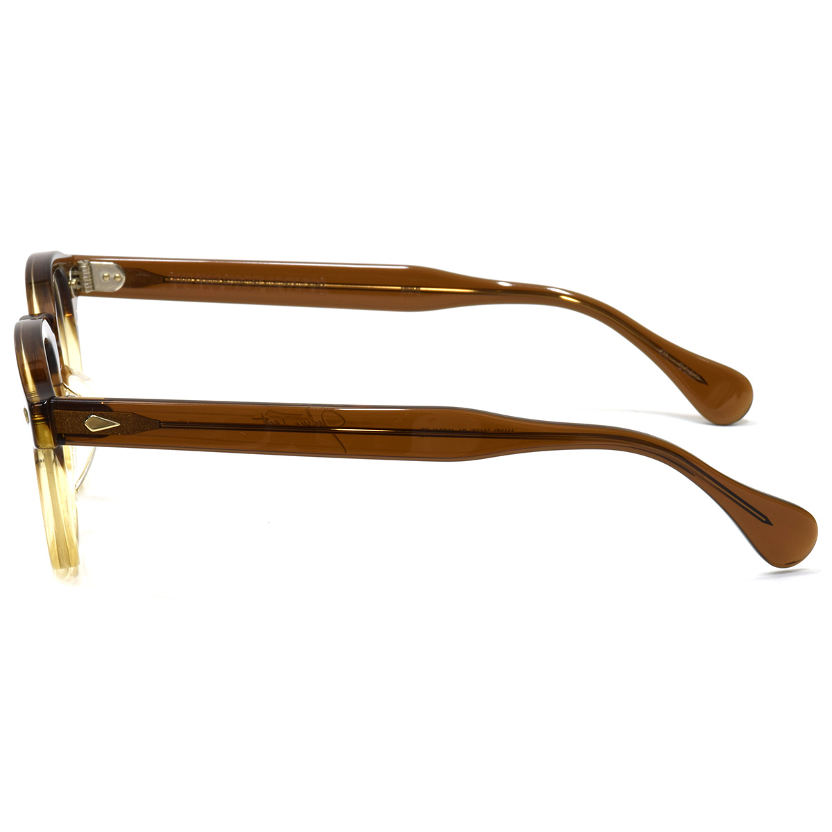 AR 46-22 Brown Gradient