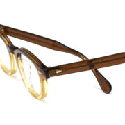 AR 46-22 Brown Gradient